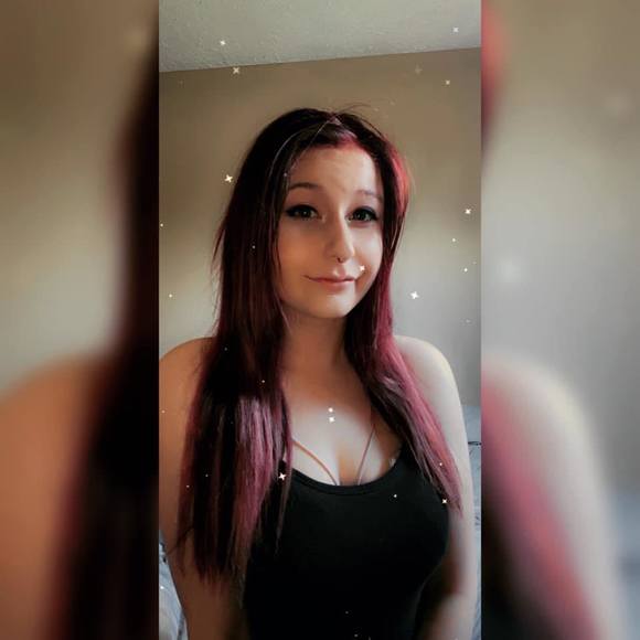 Meet your Posher, Kaylee - Picture 1 of 1